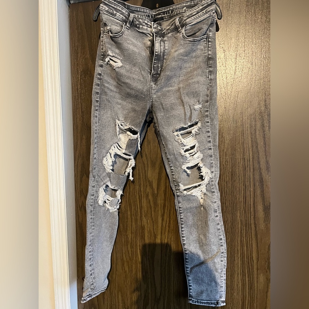 American Eagle Outfitters Gray Distressed Jeans
